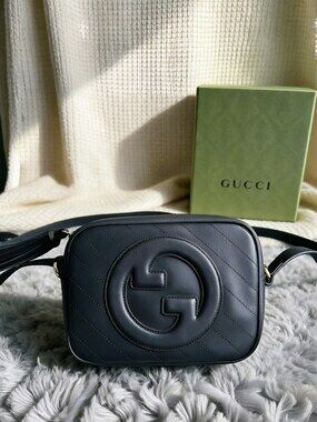 Gucci Blondie Medium Shoulder Bag